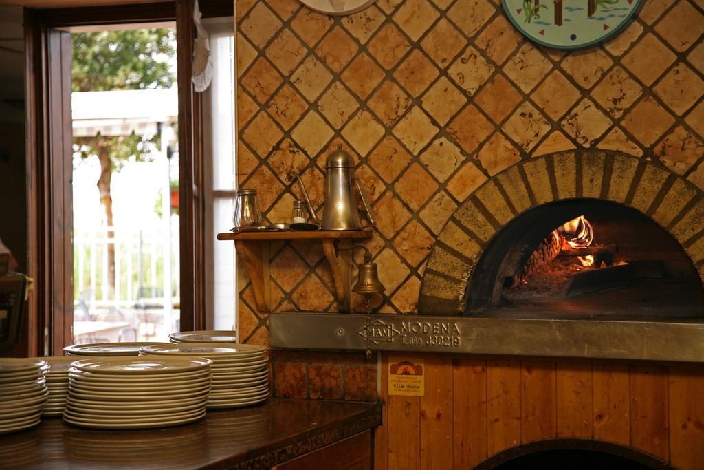 Locanda Le Palafitte Bardolino Esterno foto